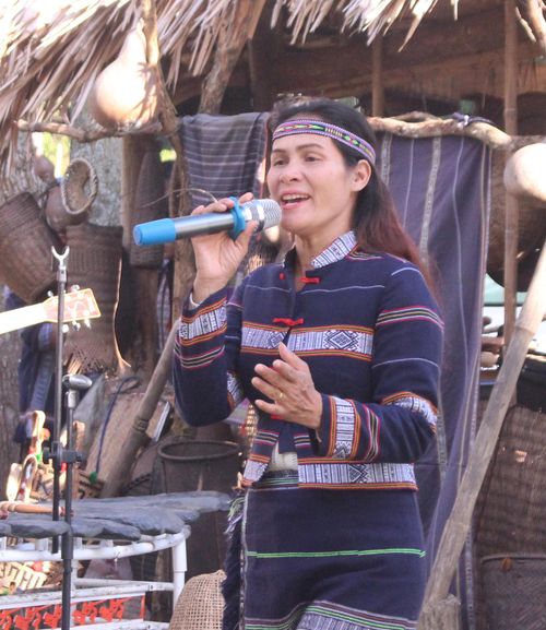 Âm nhạc vẫn là câu chuyện của con người, những gì rất người sẽ ở lại rất lâu với công chúng âm nhạc