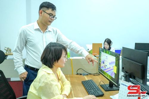 Nhiều doanh nghiệp của tỉnh Sơn La chú trọng sử dụng các phần mềm, ứng dụng có bản quyền trong hoạt động kinh doanh, nghiệp vụ.
