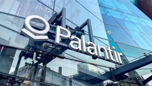  Tập đoàn công nghệ dữ liệu Palantir Technologies đã công bố nhấn mạnh việc ứng dụng trí tuệ nhân tạo vào quân sự 