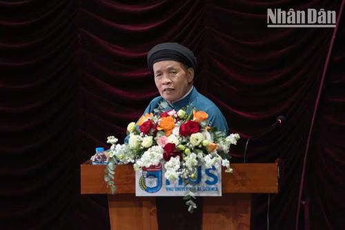 Phó Giáo sư, Tiến sĩ Bùi Xuân Đính, Hội Văn nghệ dân gian Hà Nội. (Ảnh: MINH DUY)