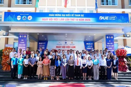 Trường Đại học Kinh tế - Đại học Đà Nẵng ký kết hợp tác với các doanh nghiệp trong đào tạo, thực tập và tuyển dụng.