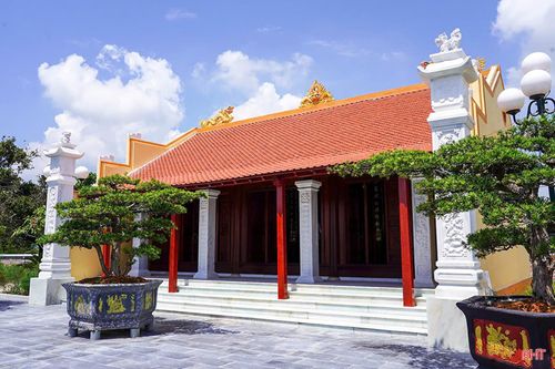 Khu di tích Trận địa pháo C45 - Bãi Dừa được xây dựng từ nguồn ngân sách nhà nước và xã hội hóa.