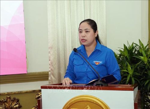 Chị Trịnh Thị Hiền Trân, Phó Bí thư Thành Đoàn, Chủ tịch Hội đồng Đội TP Hồ Chí Minh phát biểu tại Diễn đàn "Không gian văn hóa Hồ Chí Minh".