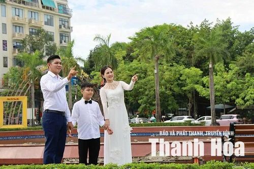 Gia đình hạnh phúc là nền tảng cho quốc gia thịnh vượng.