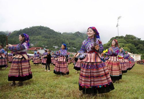 Lễ hội diễn ra nhiều hoạt động hấp dẫn.