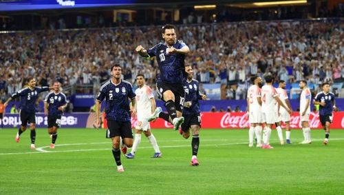 Các nhà đương kim vô địch Argentina cũng chịu những áp lực nhất định khi gặp Cabo Verde tại vòng 32 đội. Ảnh: Reuters.