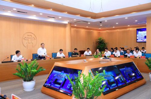 Chủ tịch UBND thành phố Hà Nội Vũ Đại Thắng chủ trì cuộc họp triển khai Hội nghị công bố Quy hoạch tổng thể Thủ đô Hà Nội tầm nhìn 100 năm và xúc tiến đầu tư năm 2026. Ảnh: Viết Thành