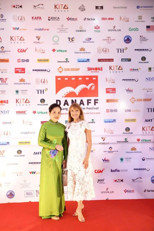 TS Ngô Phương Lan và diễn viên Jane Seymour