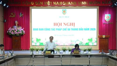 Bộ trưởng Tư pháp Hoàng Thanh Tùng phát biểu kết luận hội nghị. (Ảnh: TL)