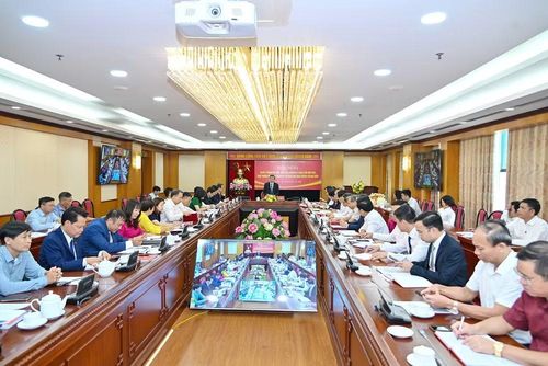 Quang cảnh hội nghị. (Ảnh: THỦY NGUYÊN)