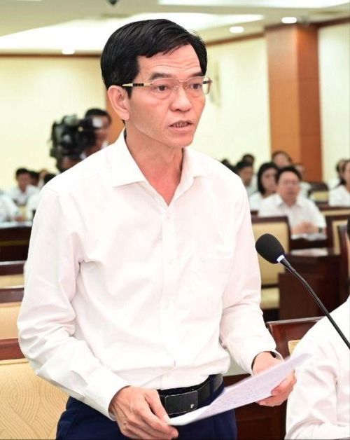 Chủ nhiệm UBKT Thành ủy TPHCM Dương Trọng Hiếu phát biểu tại điểm cầu TPHCM. Ảnh: VĂN MINH