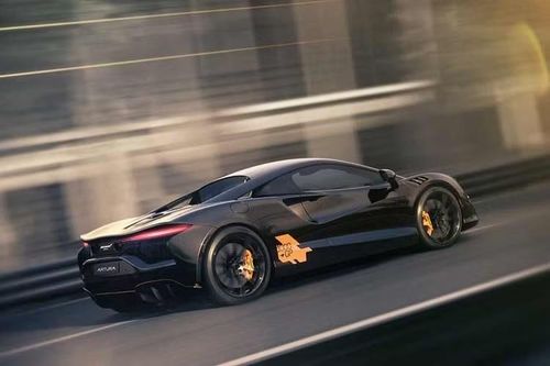 Câu chuyện của McLaren được bắt đầu từ năm 1963. Bruce McLaren đã thành lập đội đua của riêng mình với một đội ngũ độc lập, nhỏ gọn cùng một triết lý rõ ràng về hành động nhanh chóng, gắn kết chặt chẽ và chế tạo tốt hơn.Hơn 60 năm sau, chính tư duy đó vẫn tiếp tục định hình và dẫn dắt toàn bộ doanh nghiệp cho đến ngày hôm nay.