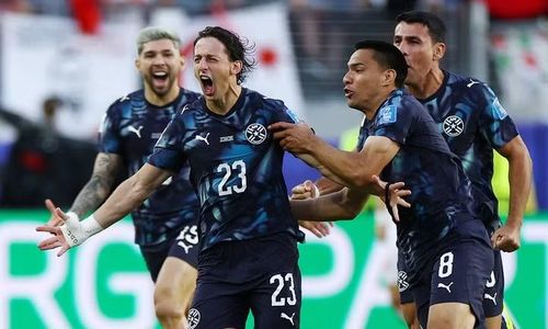 Sau thất bại 1-4 trước Mỹ, Paraguay đã thắng Thổ Nhĩ Kỳ 1-0 và hòa Australia 0-0 để giành vé đi tiếp vào vòng đấu loại trực tiếp.