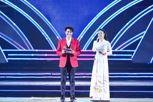 Sự kết hợp của họ được xem là điểm nhấn đặc biệt của concert Thanh xuân. Một bên đại diện cho phong cách dẫn dắt giàu năng lượng trẻ trung, linh hoạt, hiện đại, một bên lại mang đến chiều sâu, sự trang trọng và kinh nghiệm sân khấu quy mô quốc gia.