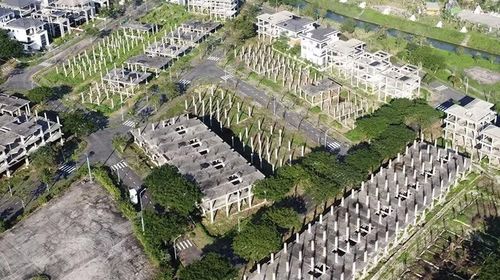 Theo Thanh tra Đà Nẵng, việc tổ chức lập và tham mưu các quyết định phê duyệt quy hoạch, phê duyệt điều chỉnh quy hoạch chi tiết 1/500 của Vệt sử dụng đất 50m đường Nguyễn Tất Thành giai đoạn 2011 - 2013 không phù hợp với quy hoạch chung theo quyết định phê duyệt của TP Thủ tướng Chính phủ.