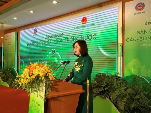 Chủ tịch Ủy ban Chứng khoán Nhà nước, bà Vũ Thị Chân Phương phát biểu tại lễ khai trương. Ảnh: Văn Giáp/Bnews/vnanet.vn