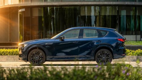 Mazda CX-60.