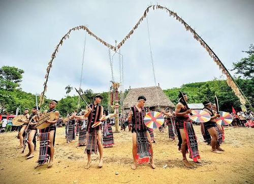 Nét đẹp văn hóa của bà con vùng núi phía Tây Quảng Nam.