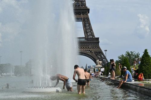 Ngành du lịch Pháp có vẻ như đang chịu ảnh hưởng nhiều nhất.