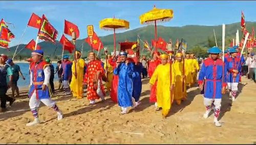 Rước thần tại lễ cầu ngư lễ cầu ngư.