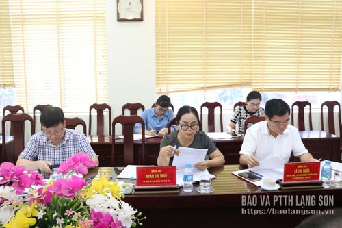 Các đại biểu dự kỳ họp