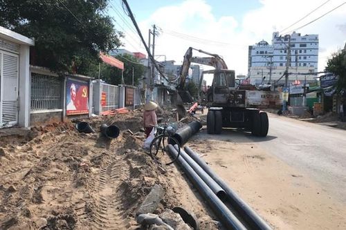 Thi công hạ tầng vỉa hè đường Thủ Khoa Huân