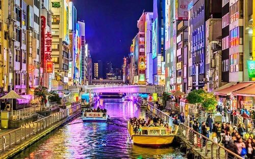 Thành phố Osaka (Nhật Bản) cuốn hút khách du lịch không chỉ bởi vẻ đẹp hấp dẫn mà còn bởi lịch sử, văn hóa độc đáo, ẩm thực phong phú và người dân rất thân thiện, hiếu khách. Ảnh: Shutterstock