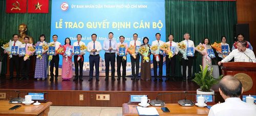 TP.HCM cũng điều động nhiều vị trí đến nhận công tác tại Thành ủy để thực hiện công tác cán bộ.
