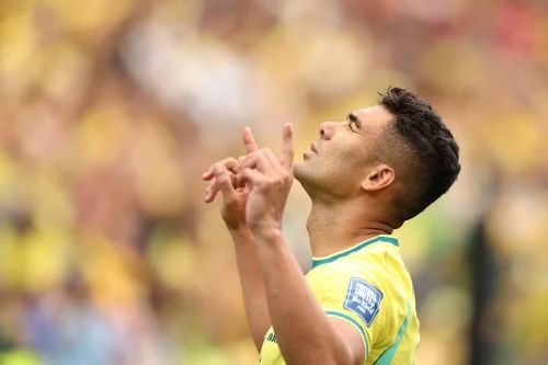 Casemiro ăn mừng bàn thắng gỡ hòa đội tuyển Nhật Bản. (Ảnh: FIFA)