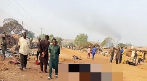 Hơn 160 người thiệt mạng trong vụ tấn công tại Woro, bang Kwara, Nigeria, hồi đầu tháng 2/2026. Ảnh: AP.