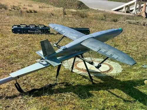 UAV tấn công Hornet sản xuất bởi công ty của cựu CEO Google - Eric Schmidt.