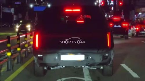 Một bản dựng dự đoán thiết kế đuôi xe của Hyundai Santa Fe facelift dựa trên ảnh chạy thử. Ảnh: NYMammoth/ShortsCar