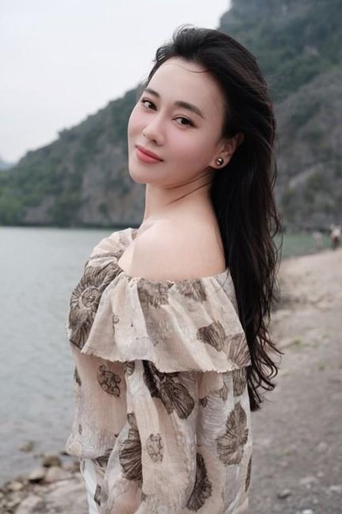 Diễn viên Phương Oanh đã dần căn bằng và trở lại với tình yêu dành cho công việc nấu ăn.