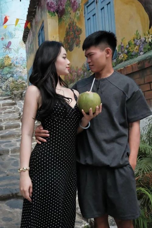 Hồ Văn Cường đang dưỡng thương. Ảnh: FBNV