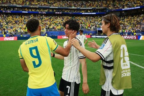 Cầu thủ Nhật Bản khóc. Ảnh: FIFA