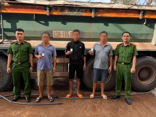 Các tài xế tham gia test nhanh ma túy trong đợt kiểm tra của Công an xã Hà Nha đều âm tính với các loại ma túy. Ảnh: ĐVCC