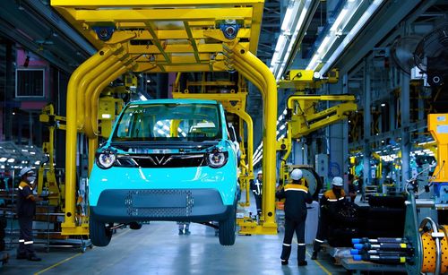 Ngành công nghiệp tiếp tục đóng góp tích cực cho tăng trưởng.