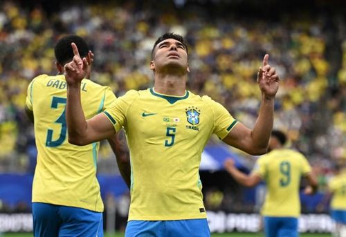 Casemiro là người gỡ hòa cho đại diện Nam Mỹ. Ảnh: Reuters.