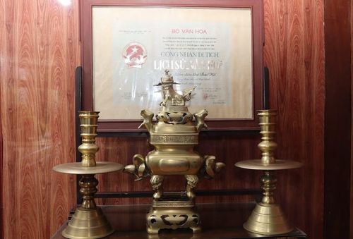 Năm 1989, Đền thờ Bác Hồ được công nhận là Di tích lịch sử văn hóa cấp quốc gia.