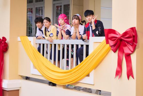 Hình ảnh trong MV của Cầm
