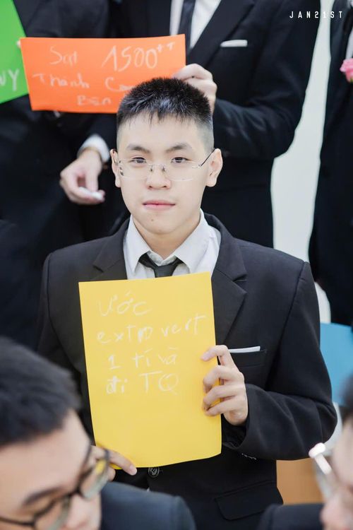 Thái Sơn dự kiến đặt ngành Toán chương trình giảng dạy bằng tiếng Anh của Trường Đại học Sư phạm Hà Nội là lựa chọn ưu tiên. Ảnh: NVCC