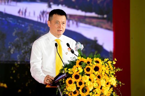 Chia sẻ tại sự kiện, ông Đặng Minh Trường, Thành viên Hội đồng Sáng lập, Chủ tịch HĐQT Sun Group bày tỏ việc được giao thực hiện dự án Công viên văn hóa Bến Nhà Rồng - Khánh Hội và cây xanh công cộng Bến Bạch Đằng là một trọng trách và cơ hội lịch sử đối với tập đoàn. Ông cam kết huy động những nguồn lực tốt nhất, phối hợp chặt chẽ với các cơ quan của thành phố, triển khai dự án với tinh thần trách nhiệm cao nhất, bảo đảm chất lượng, tiến độ và tính bền vững lâu dài. 