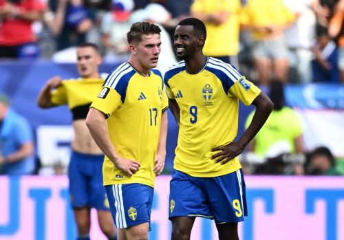 Alexander Isak được Transfermarkt định giá 85 triệu euro, nhưng chưa tạo ảnh hưởng tương xứng tại World Cup.