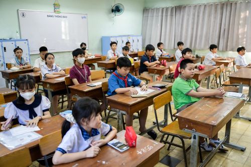 Năm nay, Sở GD&ĐT TP.HCM trực tiếp tổ chức toàn bộ kỳ khảo sát tuyển sinh lớp 6 của trường THCS và THPT Trần Đại Nghĩa, từ khâu ra đề, coi khảo sát, chấm bài đến giải quyết phúc khảo. Điều kiện dự tuyển là học sinh hoàn thành chương trình tiểu học tại TP.HCM, đồng thời đạt từ 9 điểm trở lên ở bài kiểm tra định kỳ cuối năm môn Toán và Tiếng Việt lớp 5.