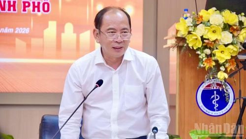 Phó Giáo sư, Tiến sĩ, bác sĩ Tăng Chí Thượng, Giám đốc Sở Y tế Thành phố Hồ Chí Minh.