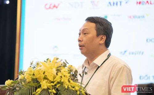 Thứ trưởng Bộ Văn hóa, Thể thao và Du lịch Nguyễn Huy Dũng phát biểu tại hội thảo. Ảnh XM.