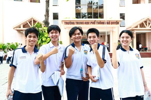 Thí sinh Đồng Nai phấn khởi hoàn thành Kỳ thi tốt nghiệp THPT năm 2026. Ảnh: Công Nghĩa