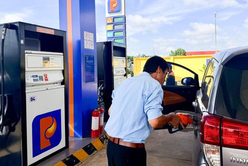 Các doanh nghiệp xăng dầu vẫn duy trì hoạt động bình thường, bảo đảm nguồn cung phục vụ Nhân dân