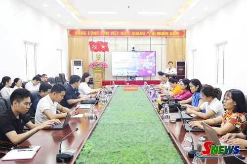 Báo và Phát thanh, truyền hình Sơn La tổ chức trao đổi nghiệp vụ “Báo chí Sơn La - truyền thống và đổi mới trong kỷ nguyên số”.