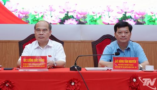 Tổ đại biểu HĐND tỉnh tiếp xúc cử tri tại xã Na Rì